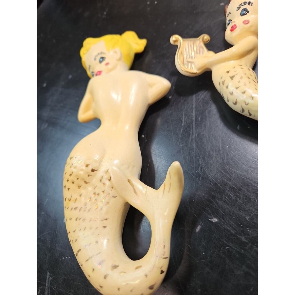 Vintage MCM Mermaid & Baby 1960s Ceramic Chalkware Beach Fantasy Wall Hangings - Picture 7 of 16